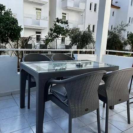 Apartamento Ground Floor In The Garden With Excellent Location Side